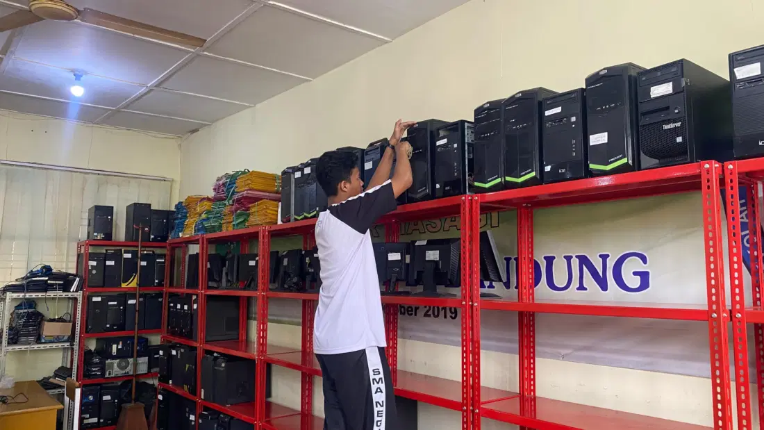 Penataan laboratorium komputer, dokumentasi 1